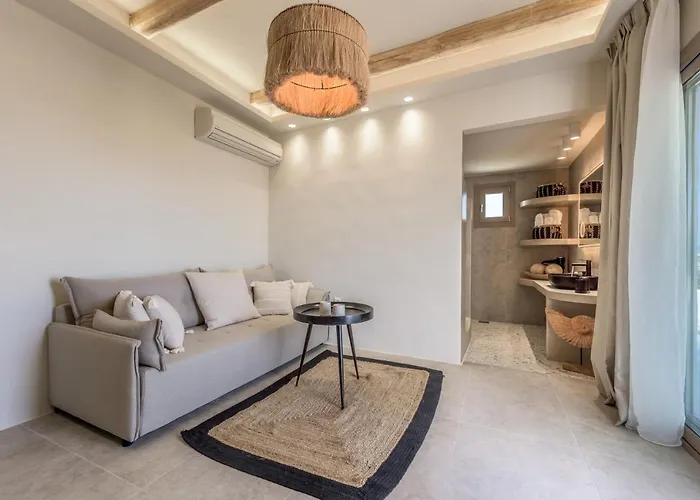 Ocean Pearl Luxurious Suite